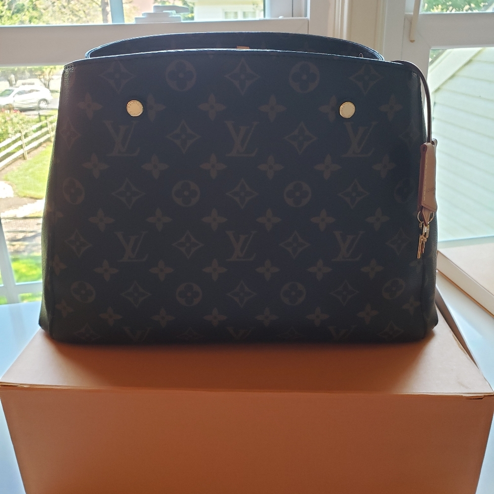 Louis Vuitton Montaigne MM